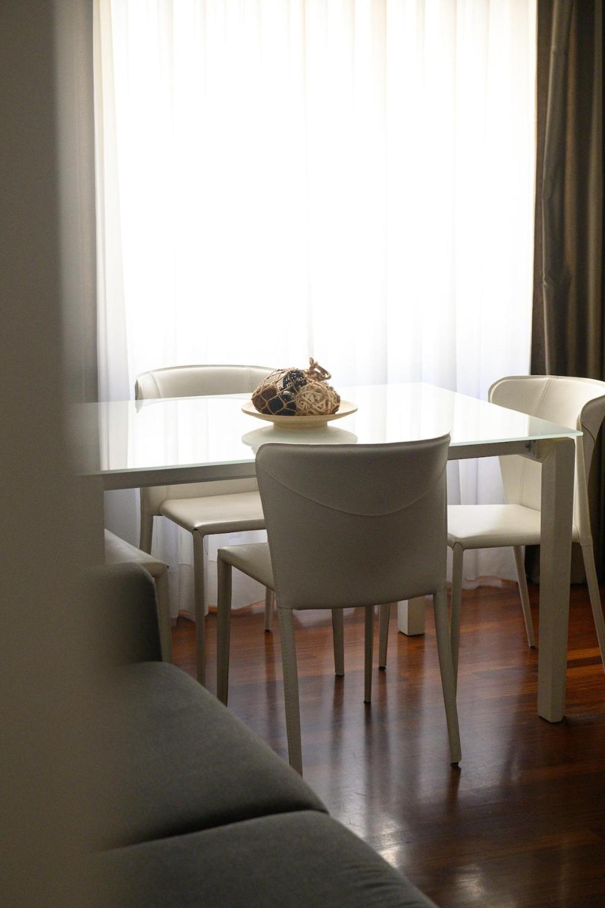 Banksy Inspired - Colli Albani Apartment *