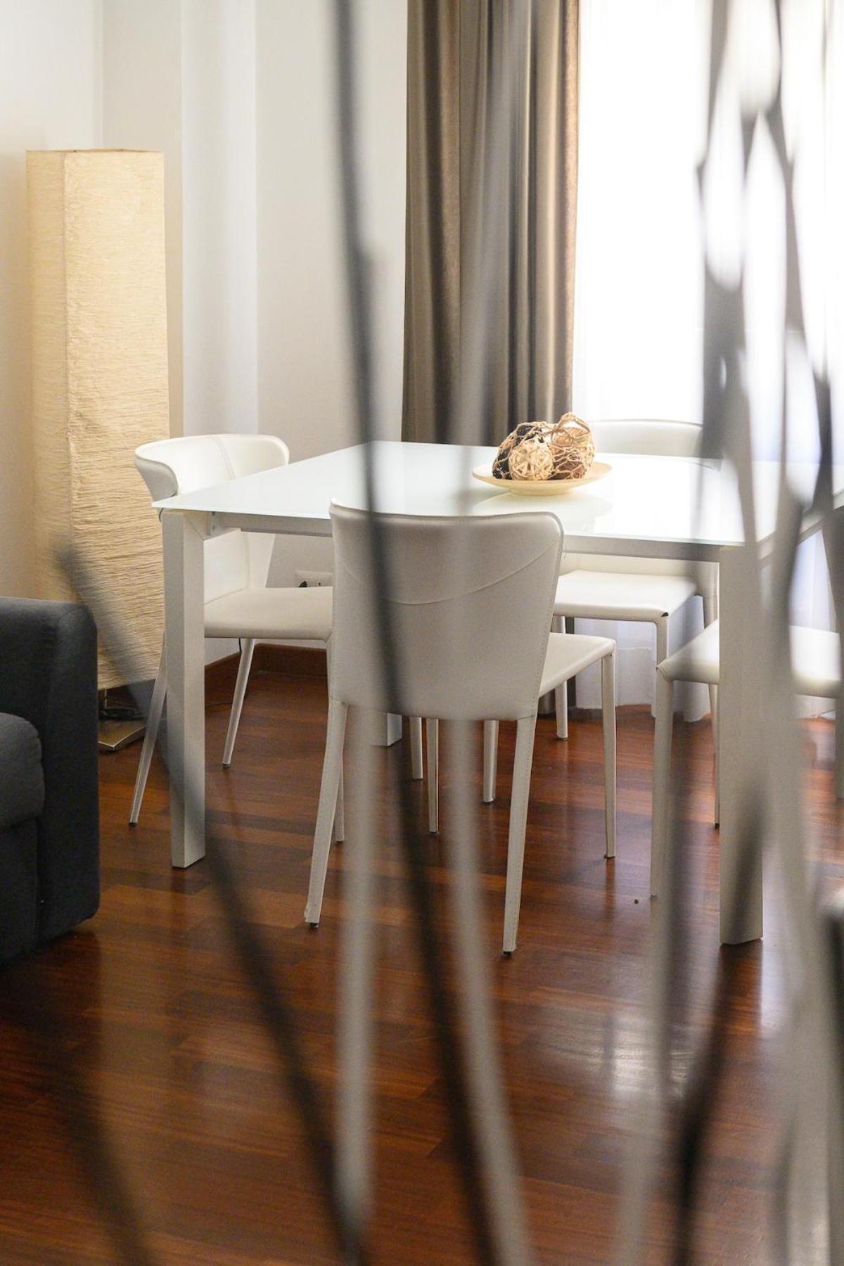 Apartment Banksy Inspired - Colli Albani Rom